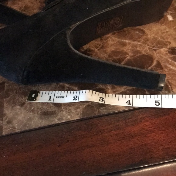 🦋 ‼️SOLD‼️New! Suede platform 5” heels. - Picture 6 of 8